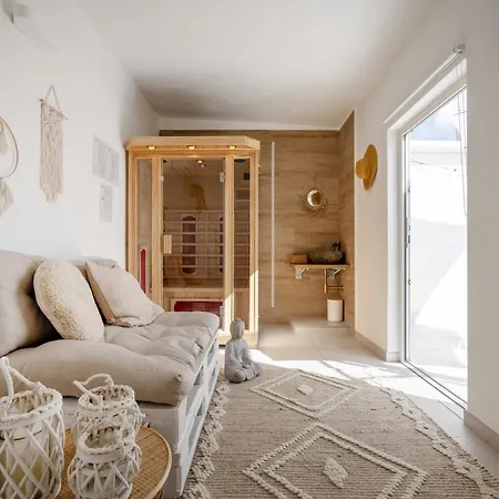 Dimora Giulia Luxury And Couette-café