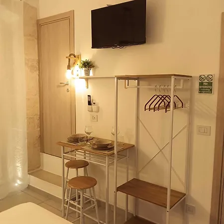 Dimora Giulia Luxury And Couette-café Castellana Grotte
