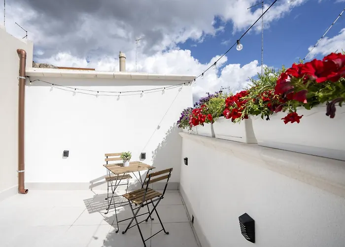 Dimora Giulia Luxury And 3* Castellana Grotte