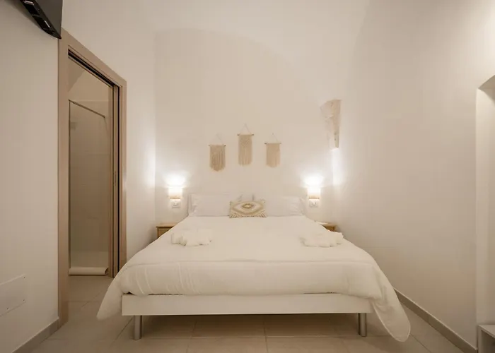Dimora Giulia Luxury And Bed & Breakfast 3*