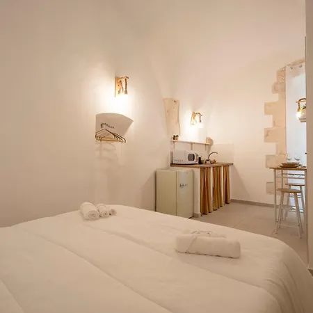 Dimora Giulia Luxury And 3* Castellana Grotte