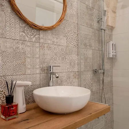 Dimora Giulia Luxury And Bed & Breakfast 3*