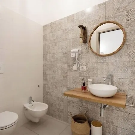 Dimora Giulia Luxury And 3* Castellana Grotte